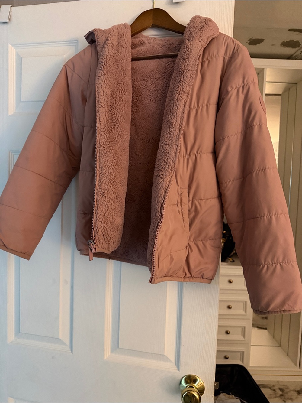 abercrombie kids Reversible Rose Puffer Jacket with Sherpa Lining